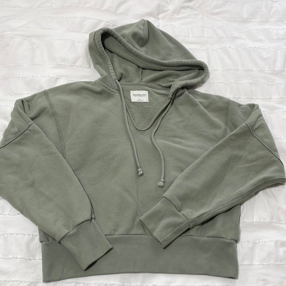 Abercrombie Sweatshirt